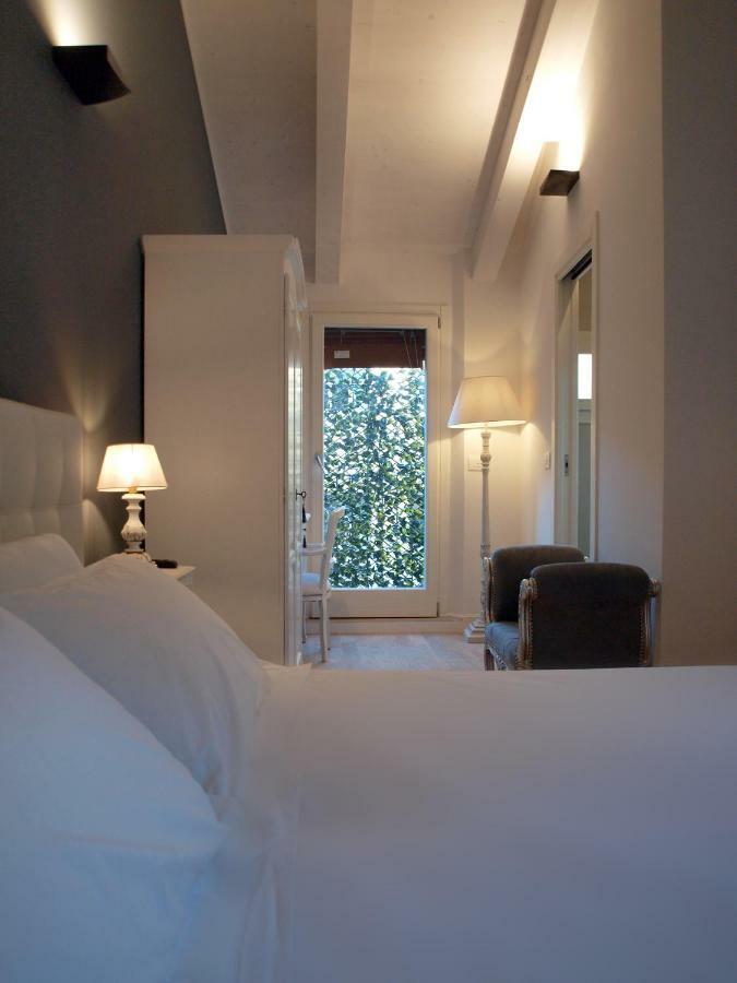 Cosmopolitan Central Rooms Bologna Eksteriør billede